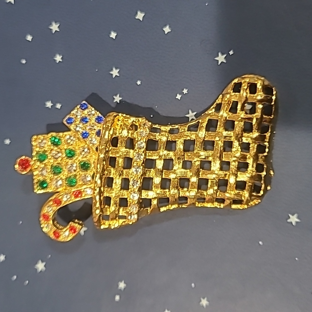 Christmas stocking brooch